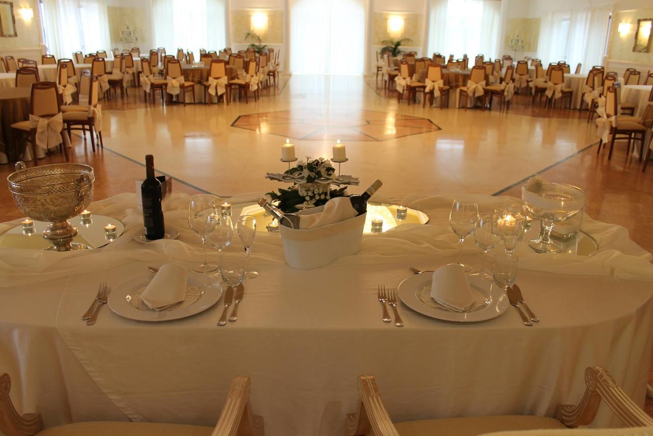 Castelluccio dei Sauri Hotel Agri Resort "Agora" المظهر الخارجي الصورة