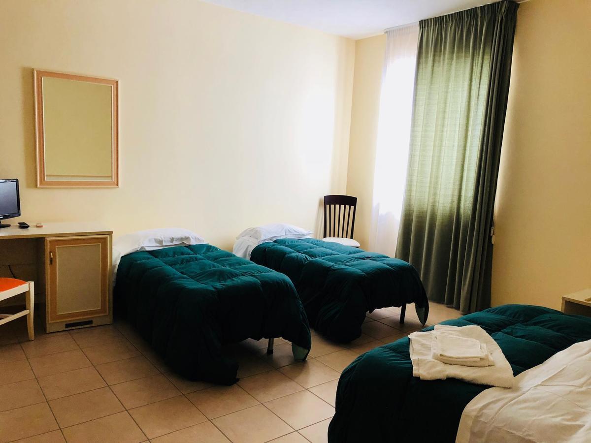 Castelluccio dei Sauri Hotel Agri Resort "Agora" المظهر الخارجي الصورة
