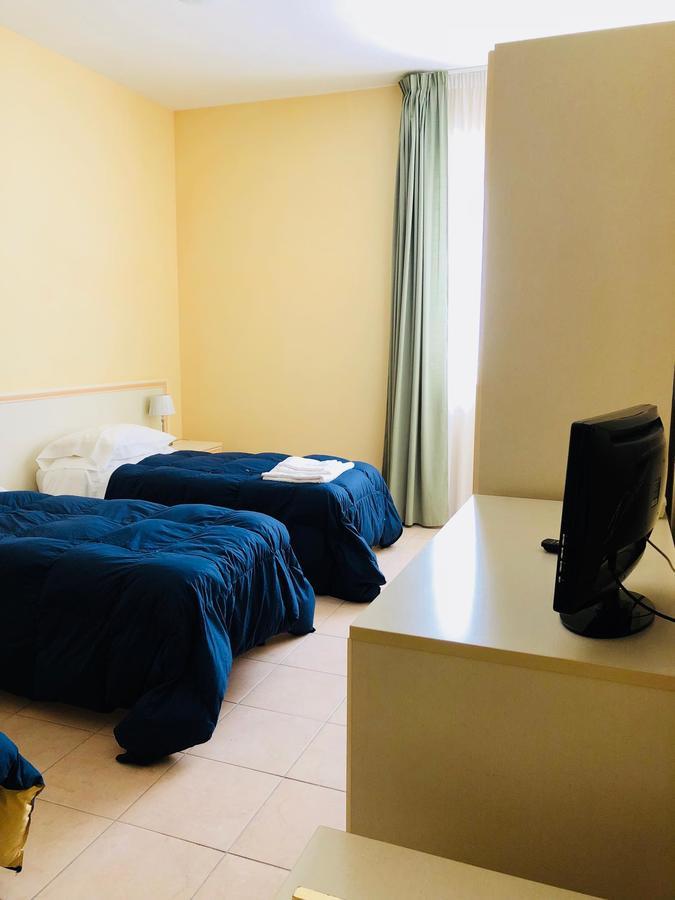 Castelluccio dei Sauri Hotel Agri Resort "Agora" المظهر الخارجي الصورة